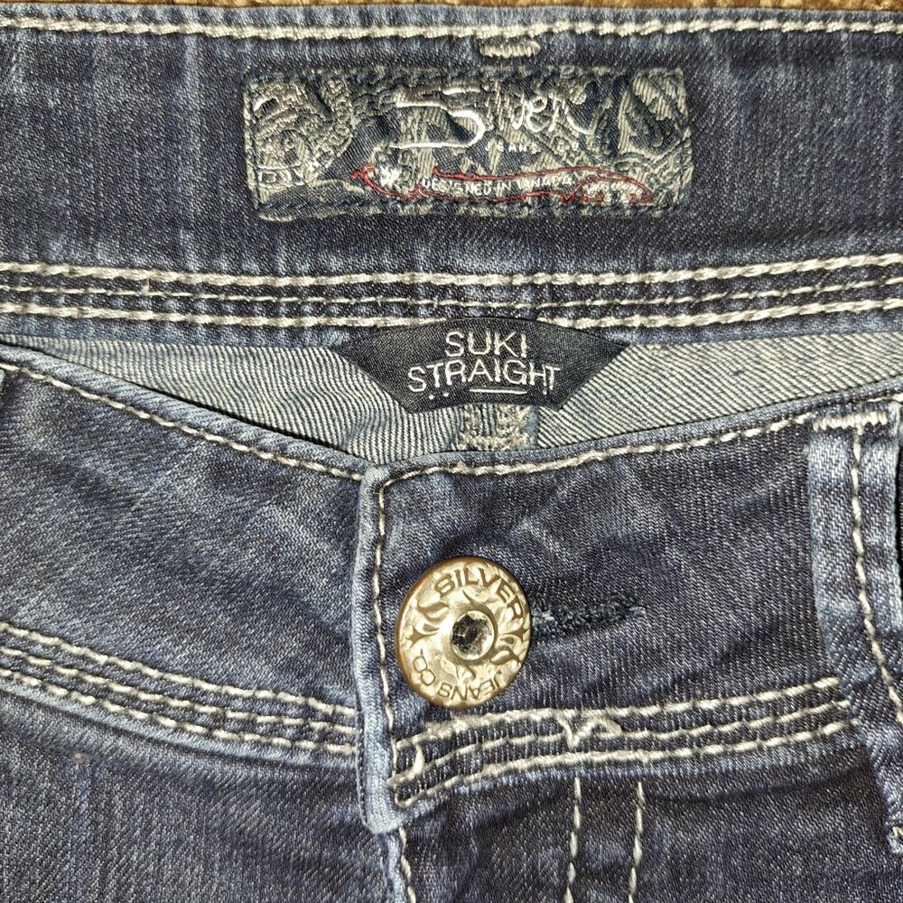 Silver Jeans Suki Straight W/Embroidered Pockets and Rhinestones Embellishments - Picture 3 of 12
